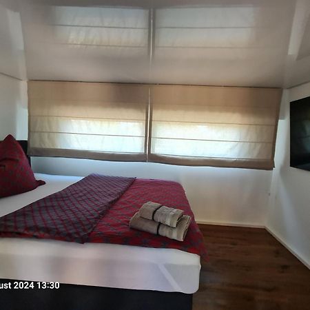 Ferienhaus Am See-2 Hungen Eksteriør bilde